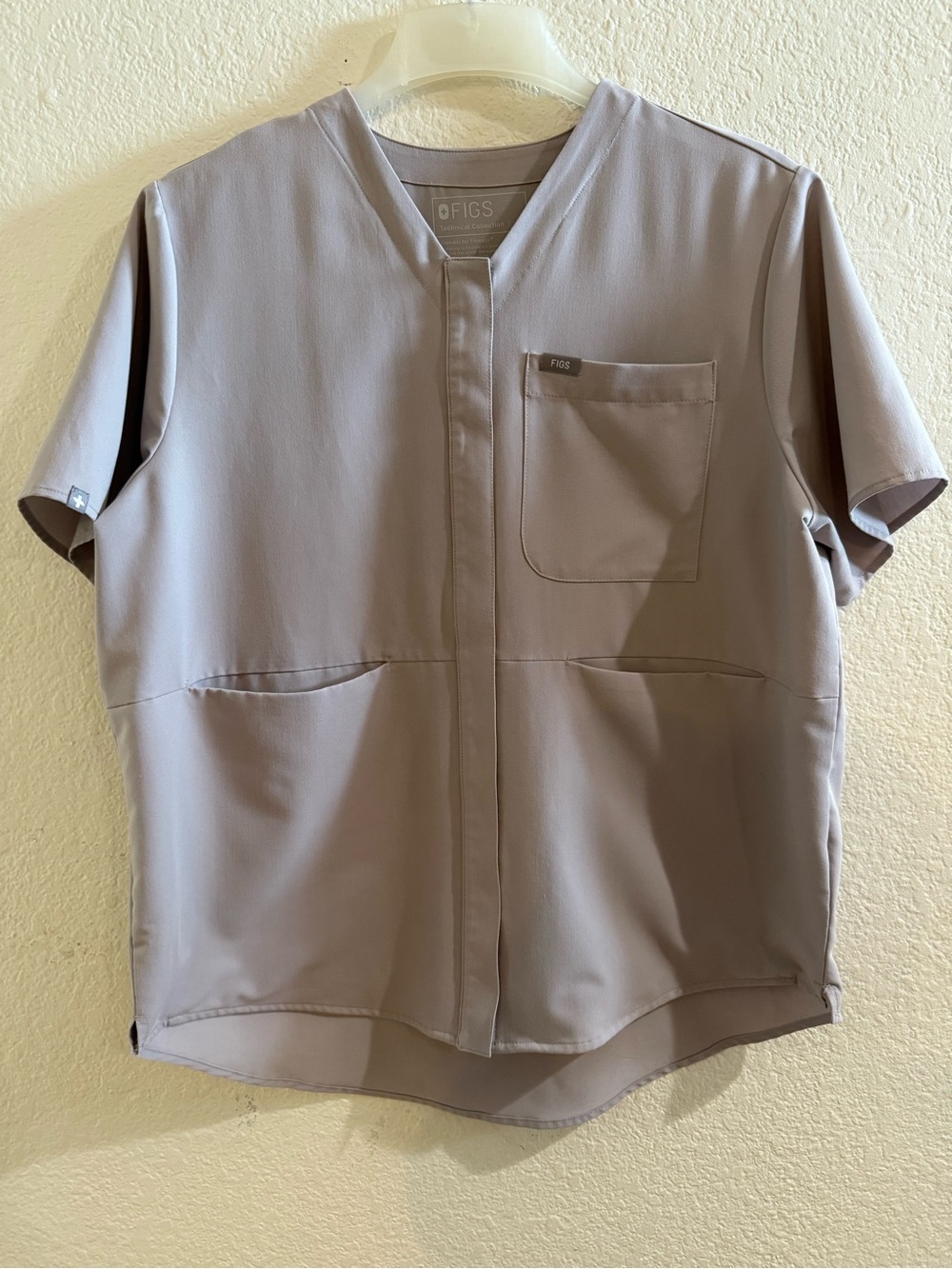 FIGS Technical Collection Masaya Limited Edition
Top  in Cement